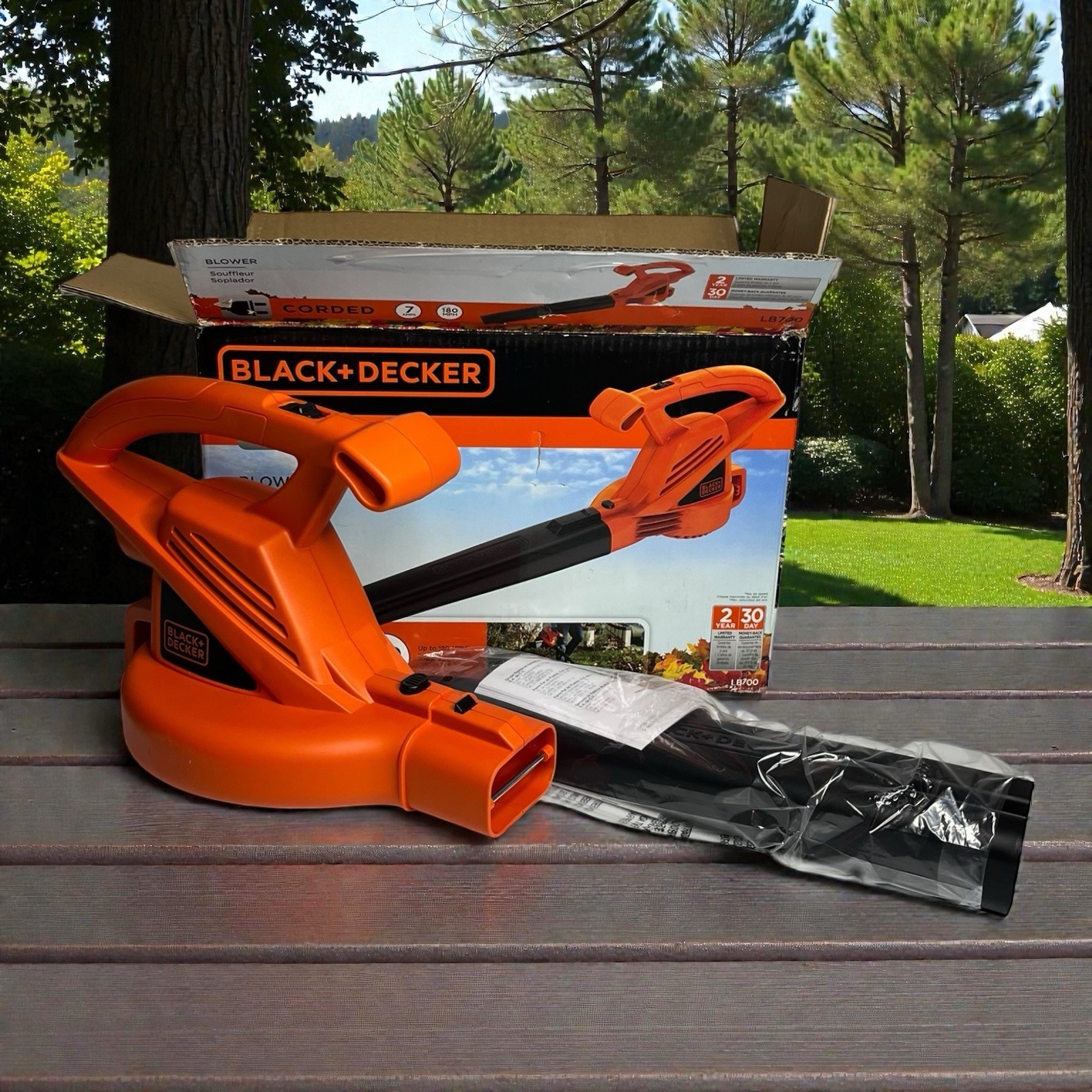 BLACK DECKER LB700 7Amp Corded Electric Leaf Yard Blower Open Box Tested Works gallery