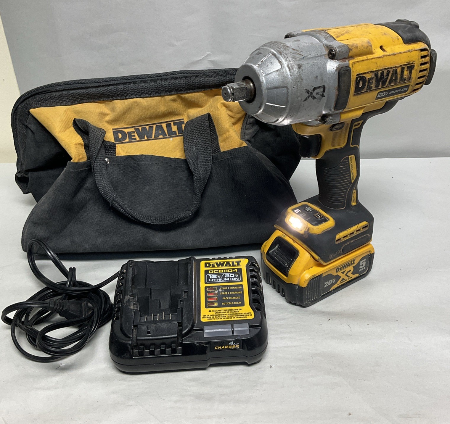 DEWALT DCF900 W/battery,Charger &Bag-Free S&H gallery