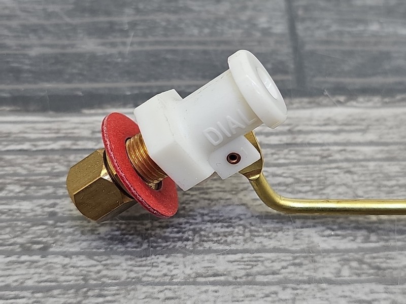 Dial Evaporative Cooler Float Valve for 1/4" Tubing Plastic & Brass (4101) [D5] gallery