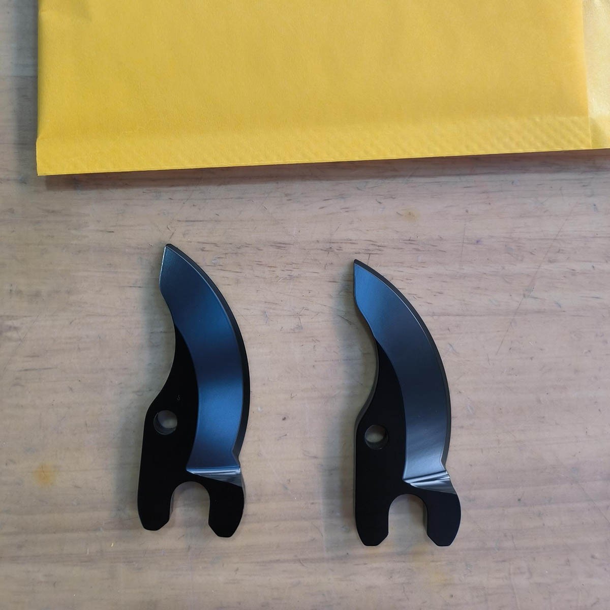 2PCS N920015 REPLACEMENT PRUNER BLADES FOR DEWALT 20V MAX CORDLESS W gallery