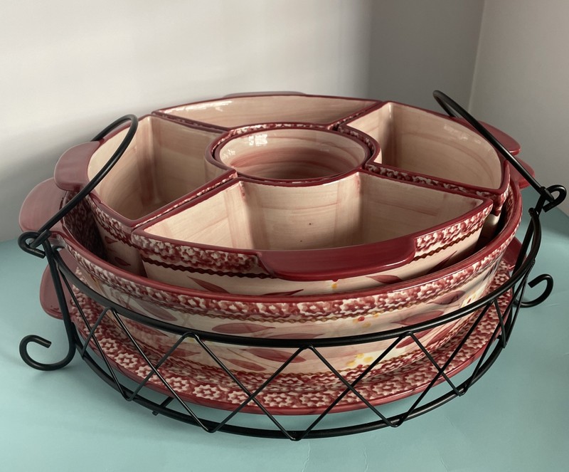 Temptations Versatile Old World Cranberry 8-Piece Lazy Susan Baking Set w Lids gallery