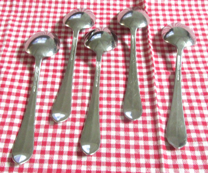 Reed Barton JAMESTOWN Stainless Flatware 5-Oval Soup Spoon 6 5/8 in gallery