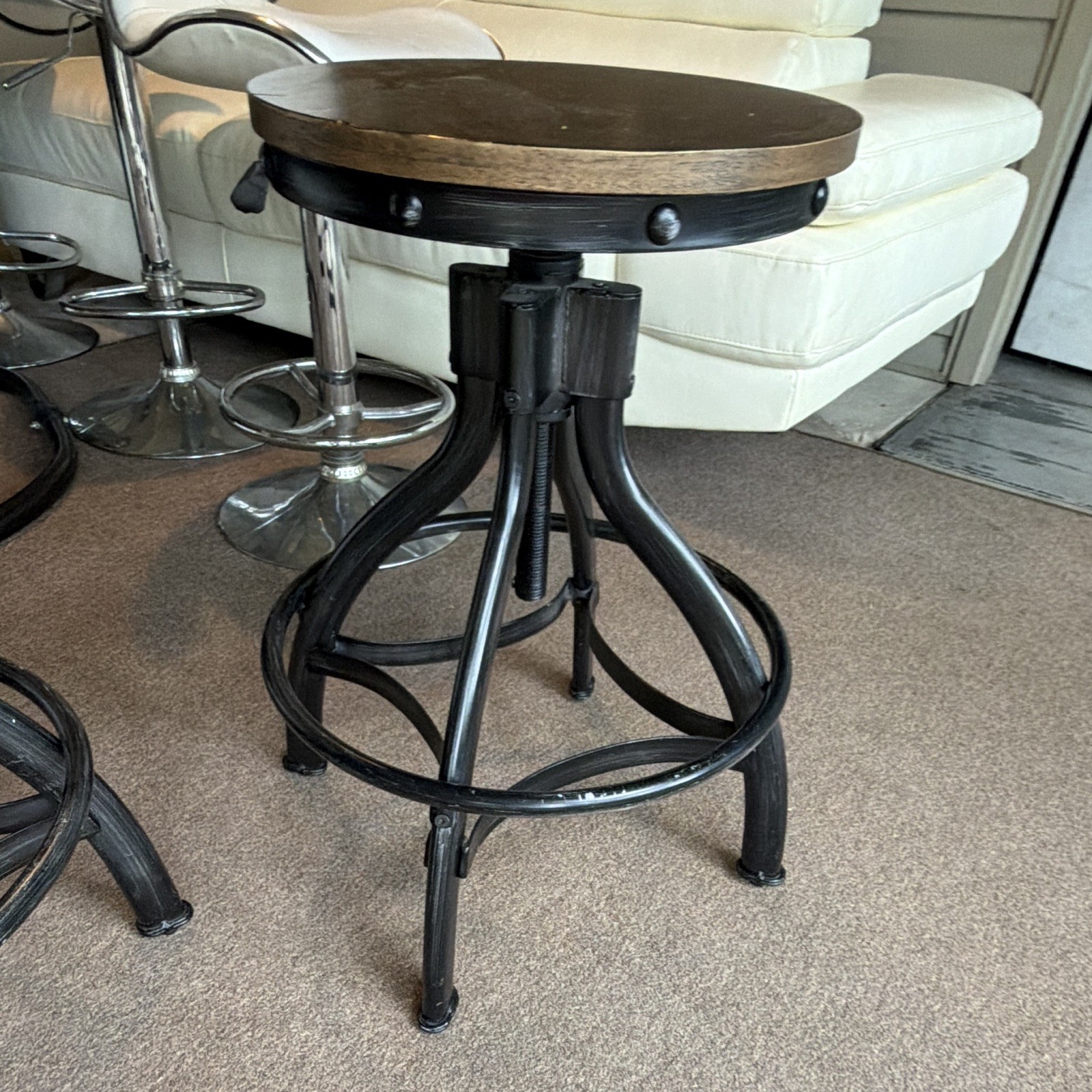 Set of 3 Swivel Adjustable Backless Bar Stools Round Wood Seat Black Frame gallery