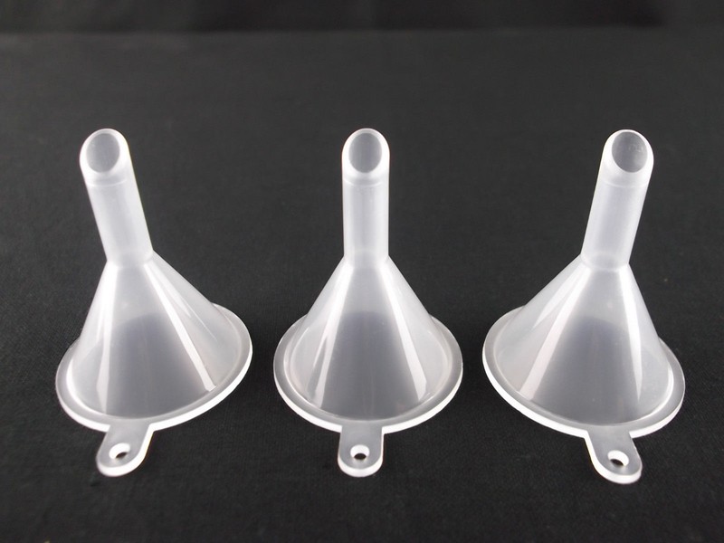 US 10~30pcs Small Plastic Perfume Diffuser Bottle Mini Liquid Oil Funnels Lab gallery
