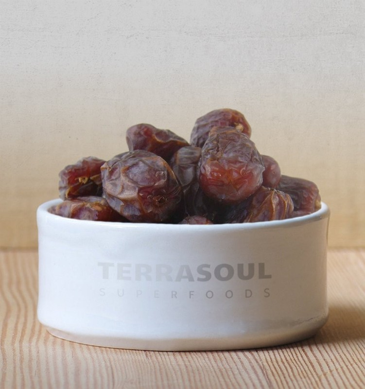 Delicious Pitted Medjool Dates, 1.5 lbs gallery