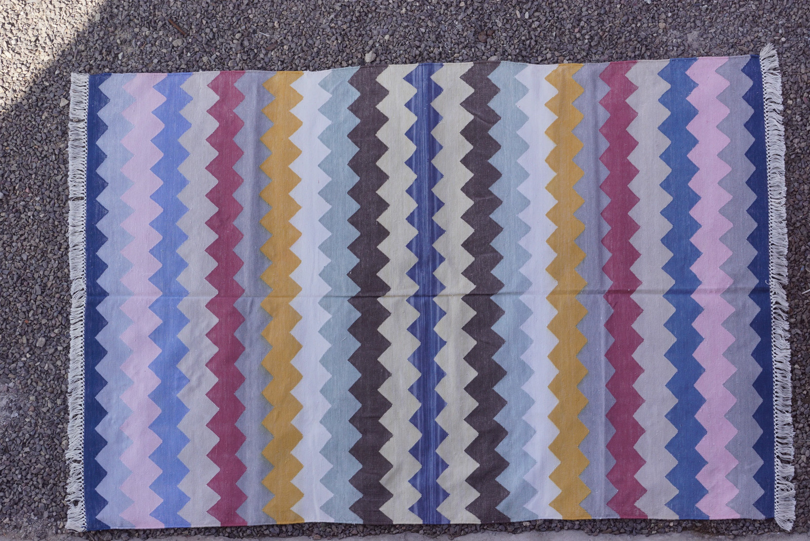 Rugmoda Cotton Multicolor Zigzag Chevron 4x6 ft Area Rug for Living Room Bedroom gallery