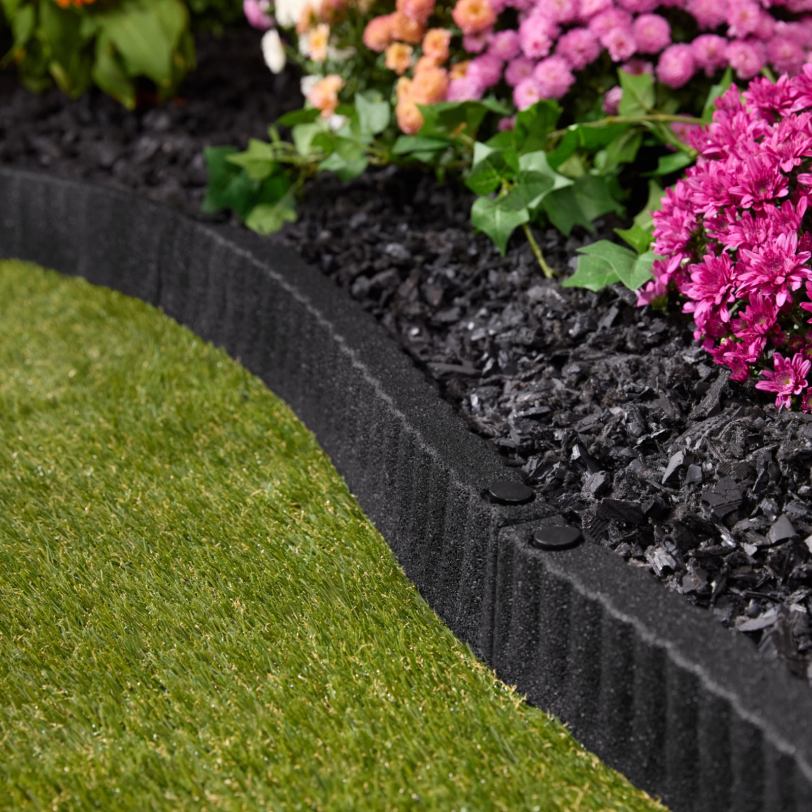 Expert Gardener 2' x 3" Black Recycled Rubber Garden Border Edging - 8 Pack gallery