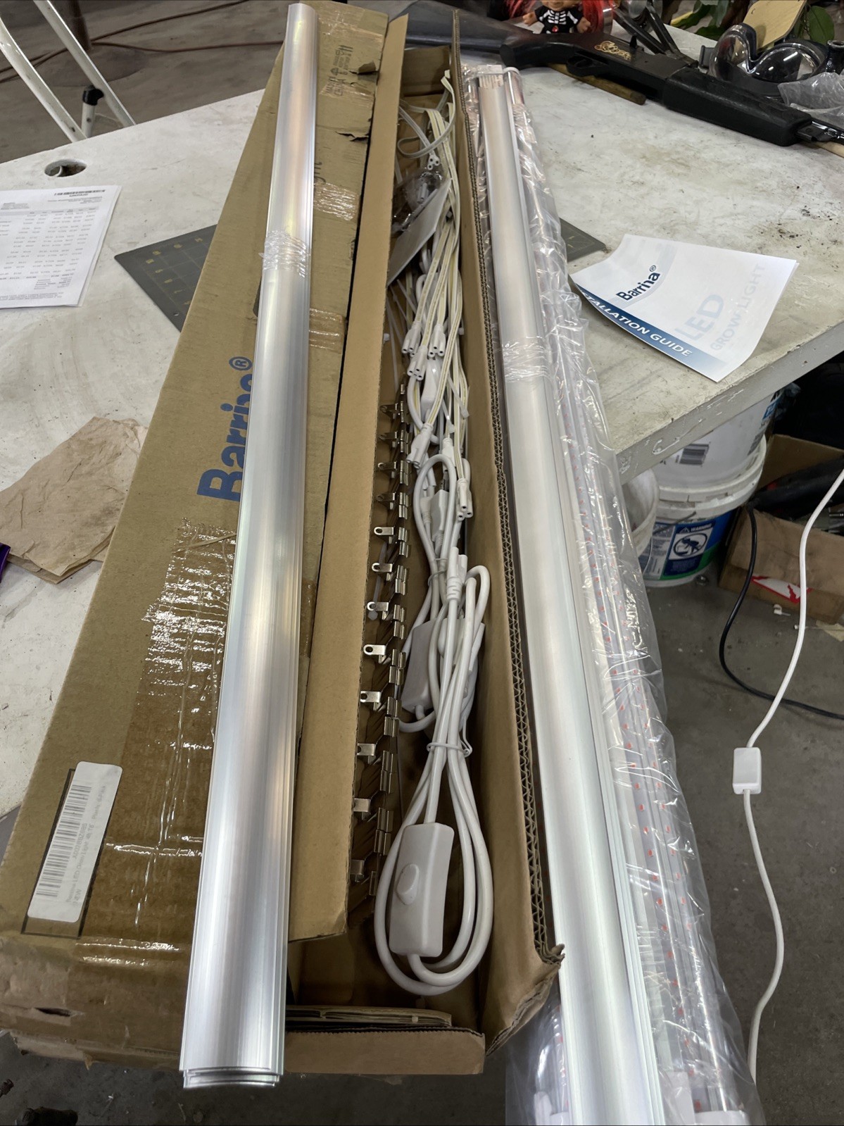 4FT 5000K Full Spectrum T8 LED Grow Light, 42W , Indoor Plant Lighting, 6-Pack gallery
