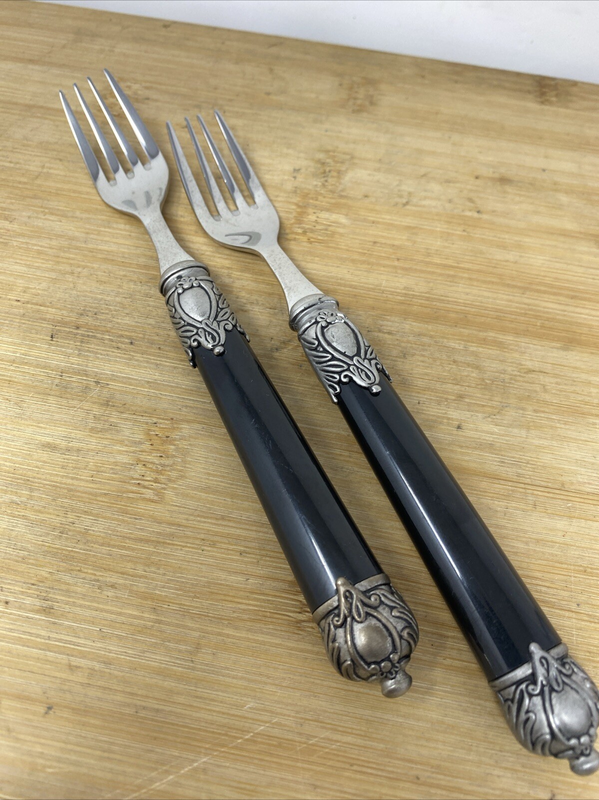 Home Essentials Renaissance Black Salad Forks 18/10 Stainless Flatware, 2 gallery