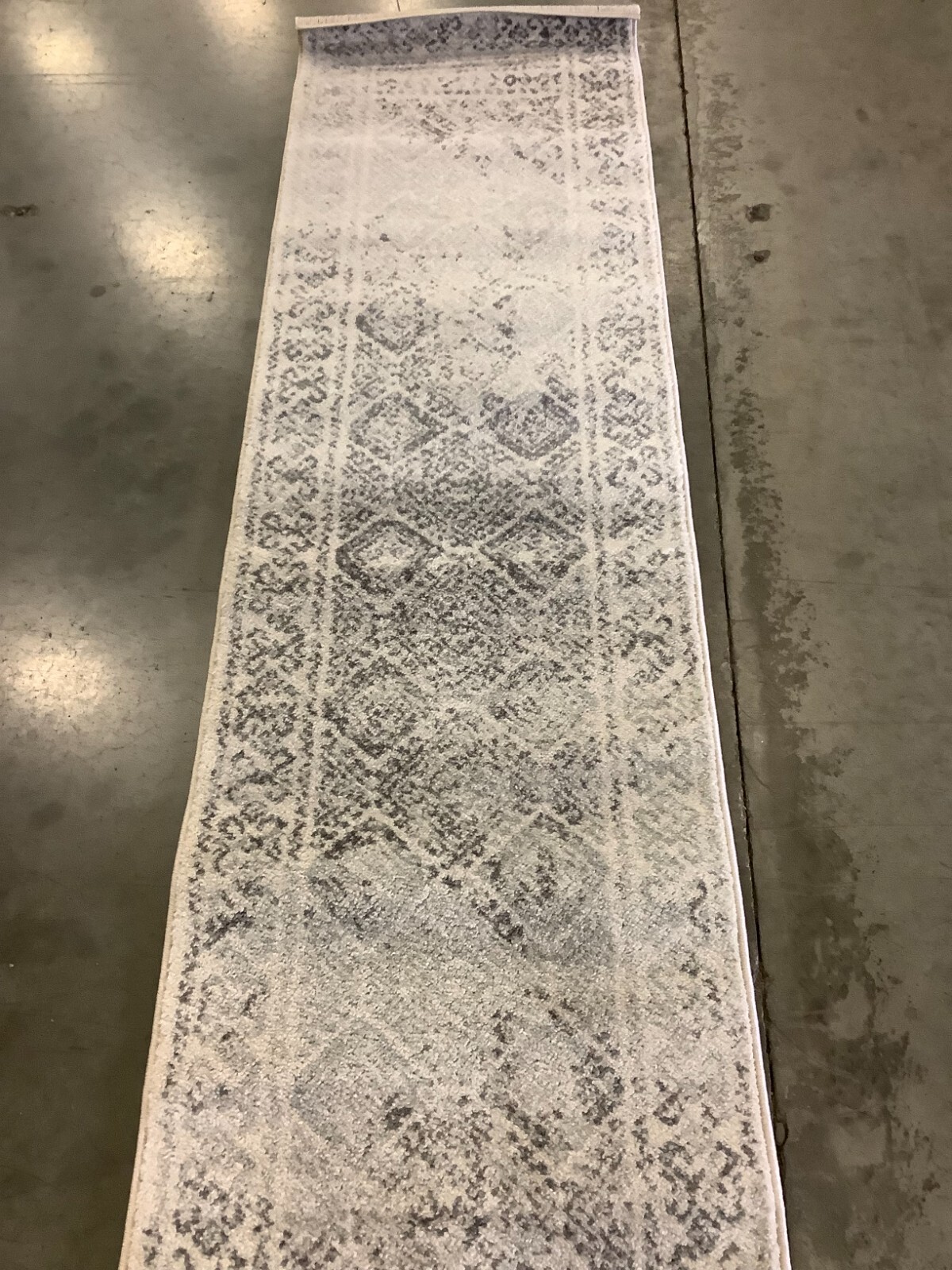 IVORY / GREY 2'-0" x 8'-0" Back Stain Rug, Reduced Price 1172669554 TUL264A-28 gallery