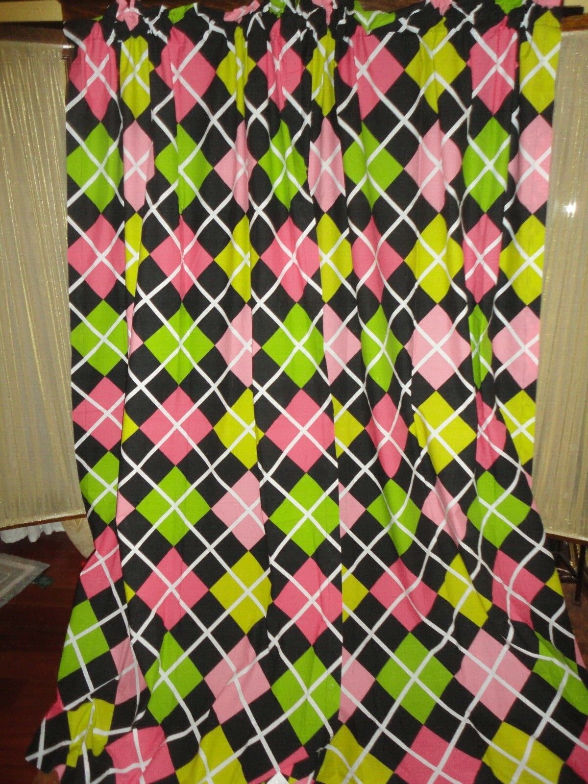 KOMBOZE LITTLEMISSMATCHED ARGYLE BLACK PINK GREEN (2) UNLINED PANELS 42 X 84 gallery