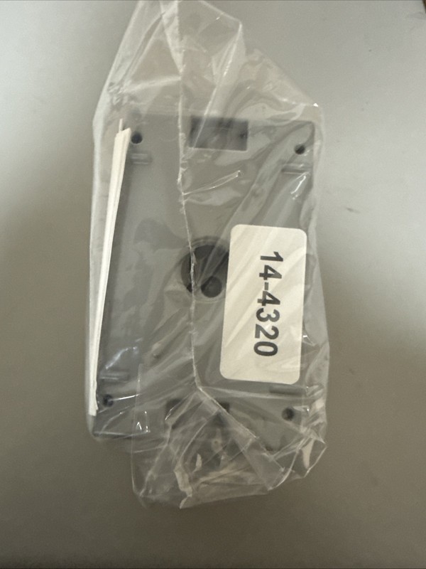 Infratech 14-4320 Single Surface Mount W/Weatherproof Box(includes DuplexSwitch) gallery