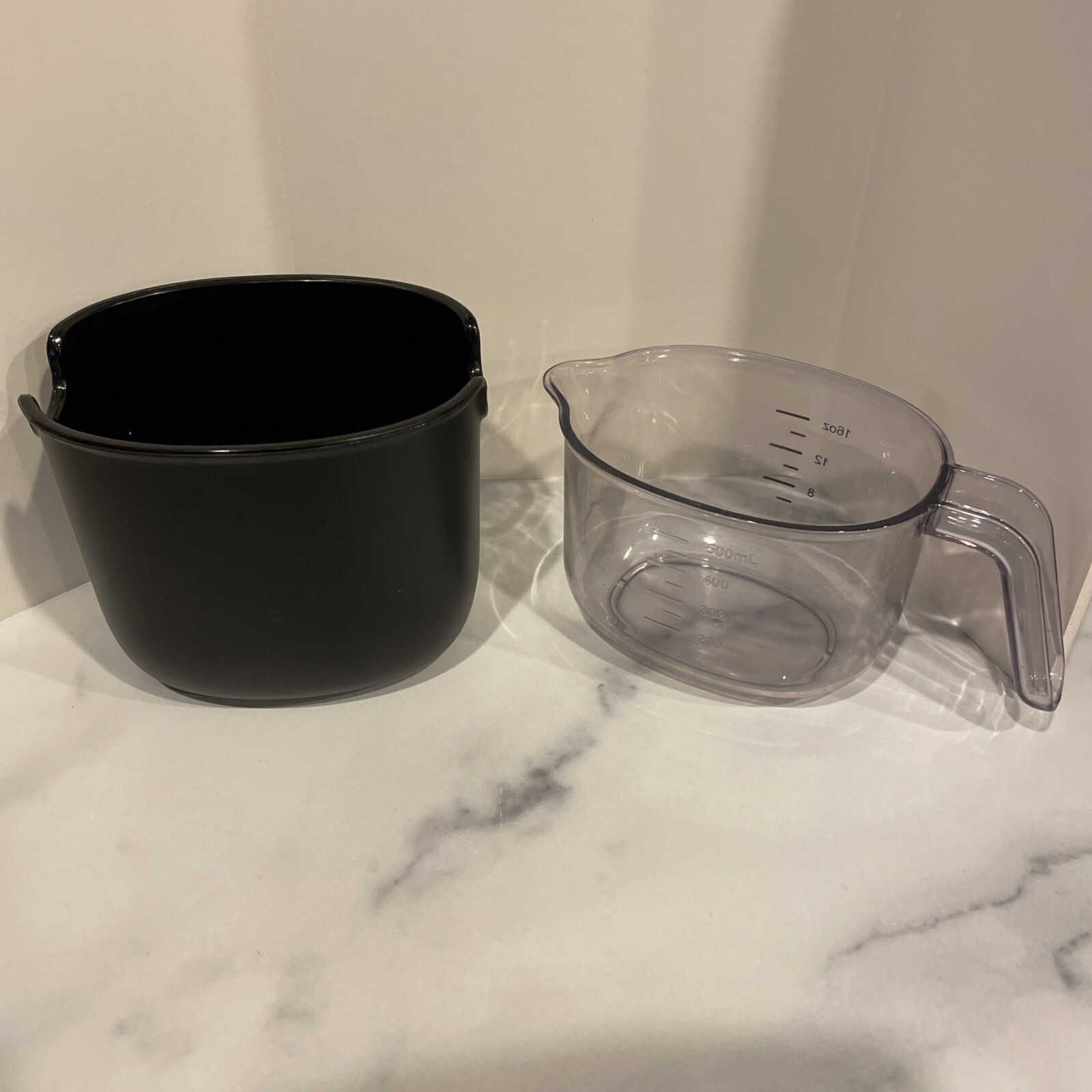 Ninja Cold Press Juicer Pro JC101 Replacement Part - Pulp Container & Juice Jug gallery