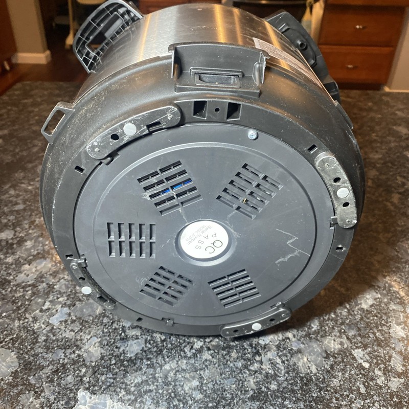 Instant Pot IP-DUO60 V3 6 Quart Programmable Pressure Cooker gallery