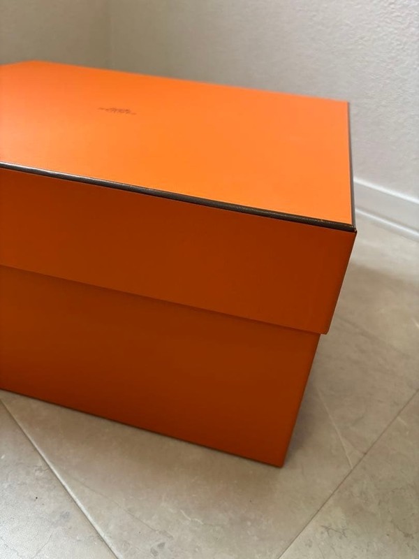 HERMES Birkin 25 in empty box, square, 38x34x16cm, ships from Japan gallery