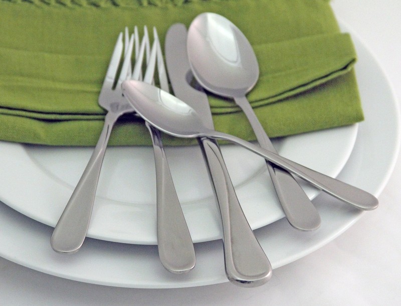 Oneida Flatware Flight, Teaspoons, Stainless Steel, Set of 6 gallery