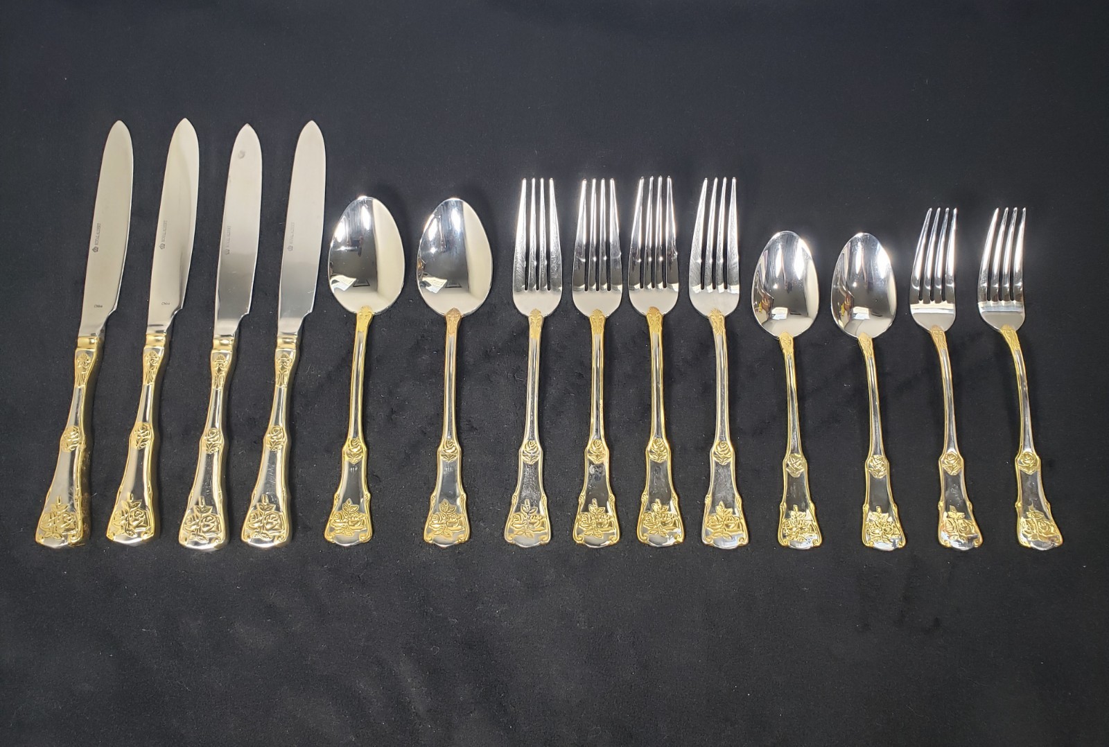 Old Country Roses Royal Albert Flatware Service 14-pc Set 18/10 Stainless gallery