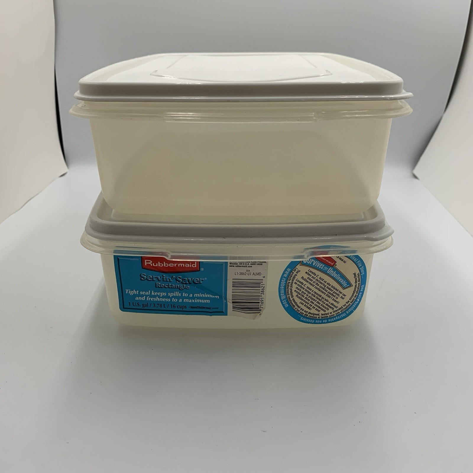 Vintage Rubbermaid 17 Cup Rectangle Servin Savers Set of 2 - 1 NOS gallery