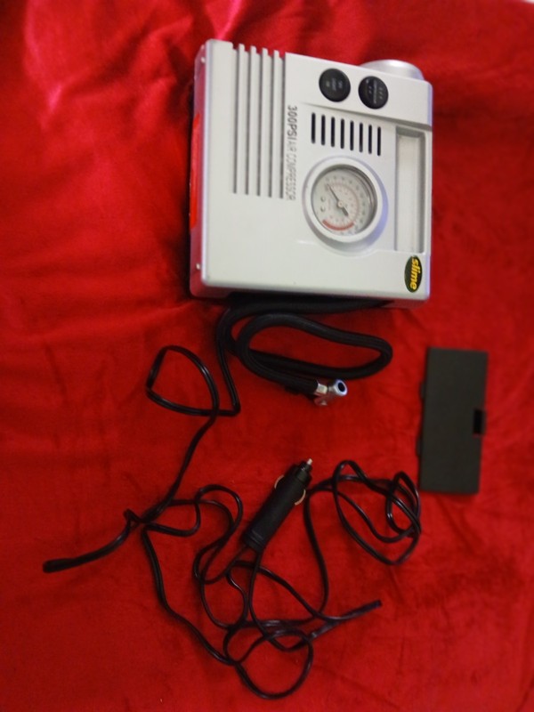 slime tire inflator 300psi air compressor with light 12v portable------------ gallery