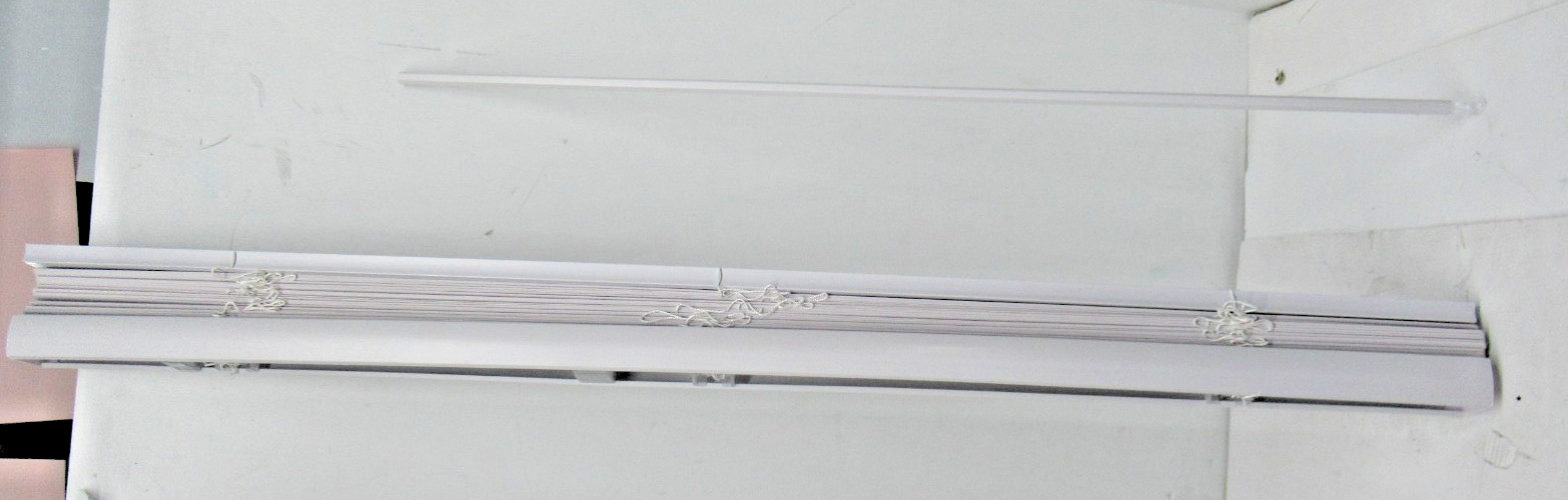 LOTUS & WINDOWARE 1" Vinyl Blind, White, 39"x36" gallery
