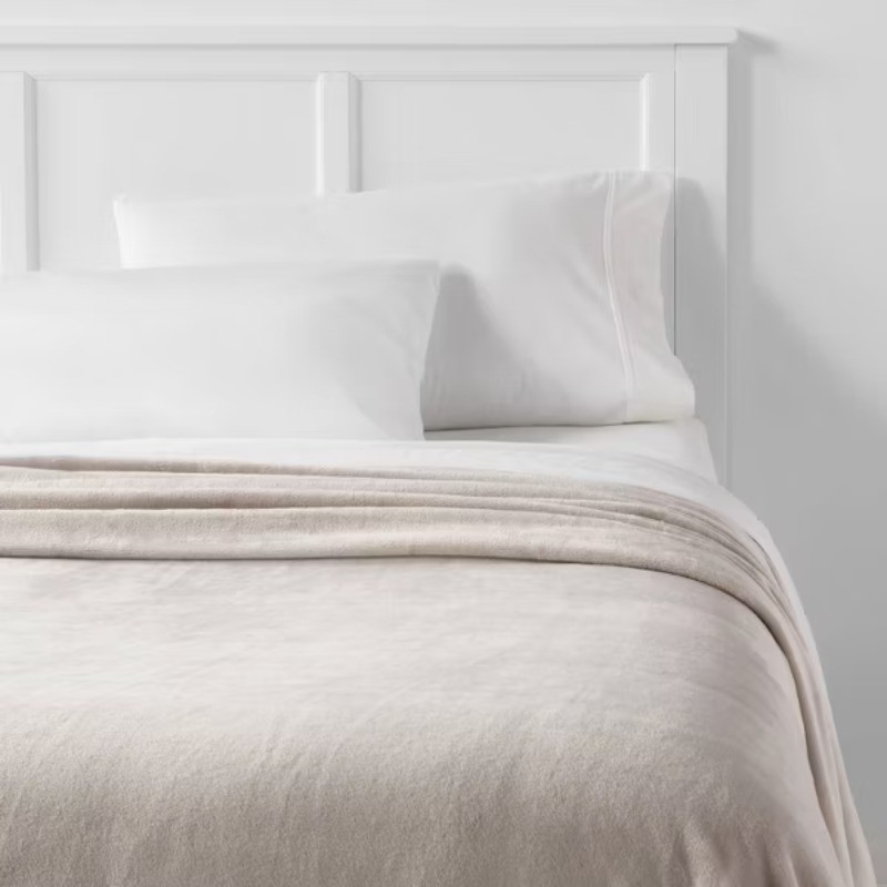Full/Queen Plush Blanket gallery