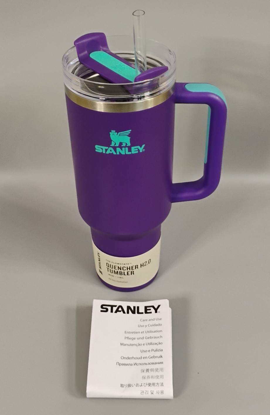 🥤 Rare Stanley Quencher H2.0 FlowState Tumbler 40oz – Deep Purple & Turquoise gallery