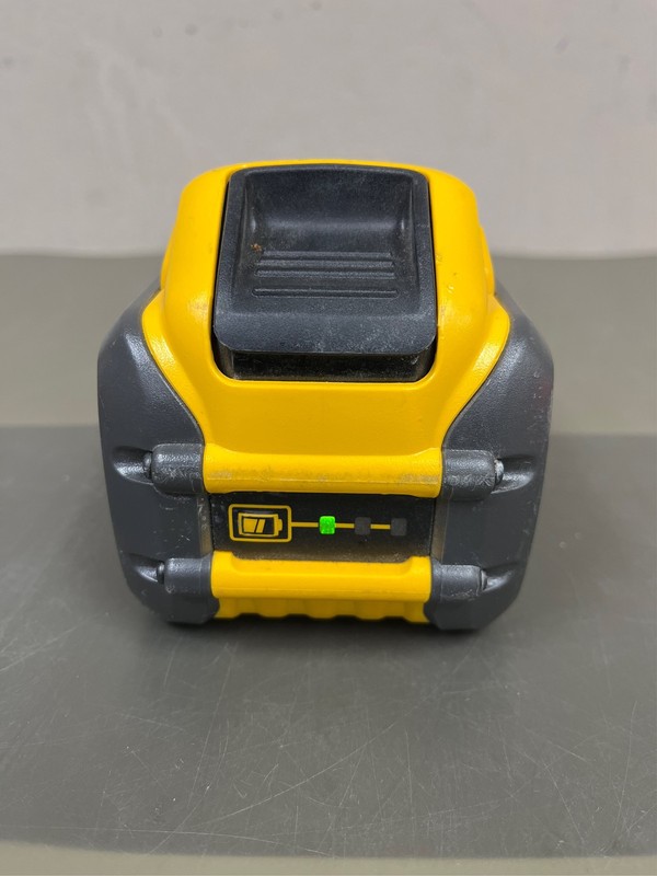 DEWALT FLEXVOLT 20V/60V MAX* Battery, 12.0-Ah (DCB612) gallery