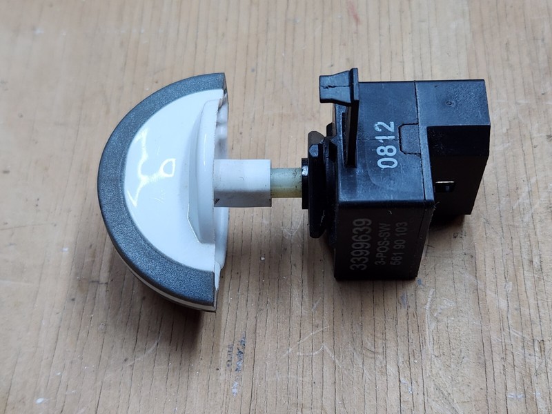 Whirlpool Dryer Selector Switch WP3399639, 3399639 Preowned gallery
