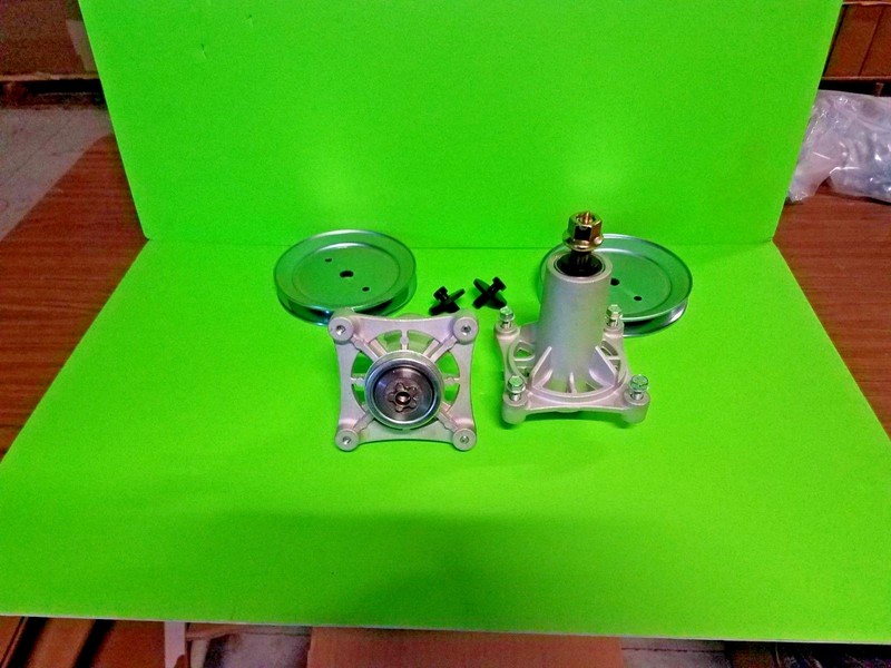 (2) Spindle Assembly 187292 w/ Pulley 195945 - 42" 48" Deck Husqvarna 532192870 gallery