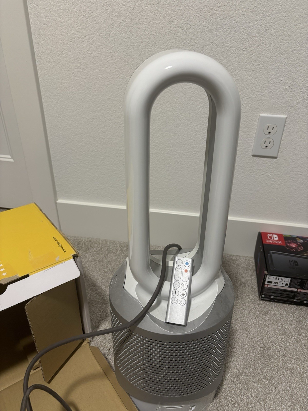 Dyson Pure Hot + Cool Link HP02 Purifier Heater - White/Silver gallery