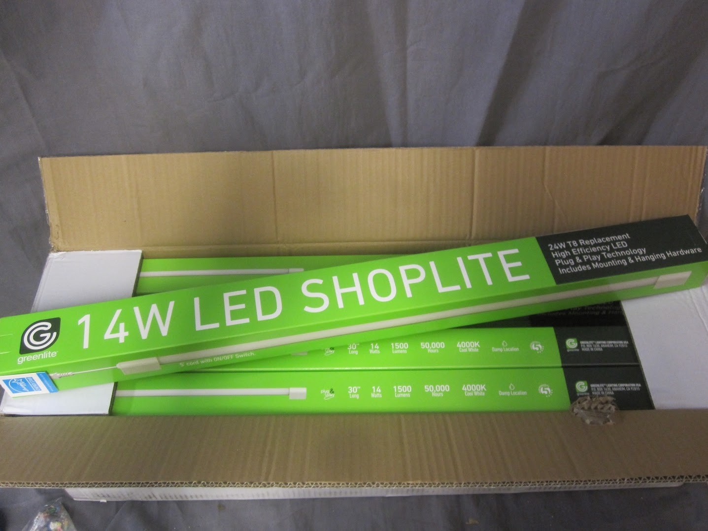 CASE LOT 24pc Greenlite Shoplite Shop Lights 14w LED 30” 1500 Lumen 4000K NEW gallery