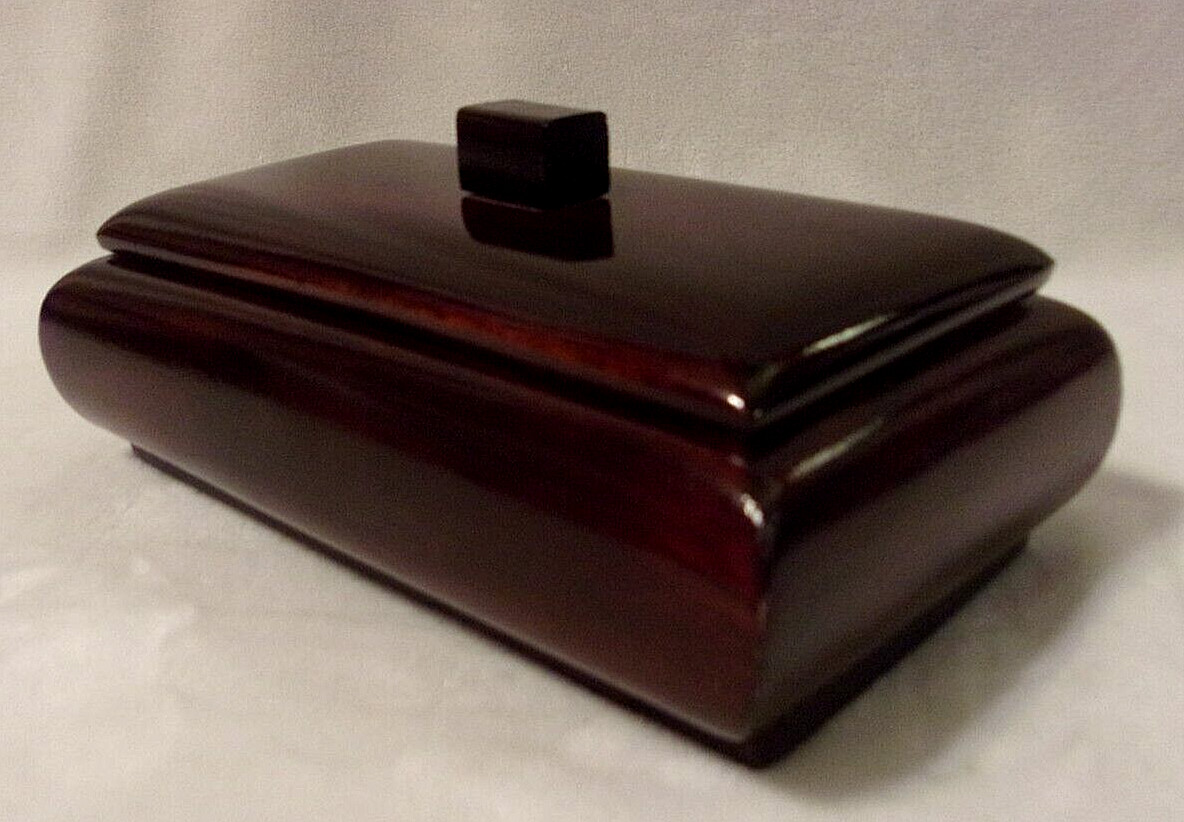 HANDCRAFTED VINTAGE SOLID WOOD KEEPSAKE BOX - Cherrywood Lacquer Finish gallery