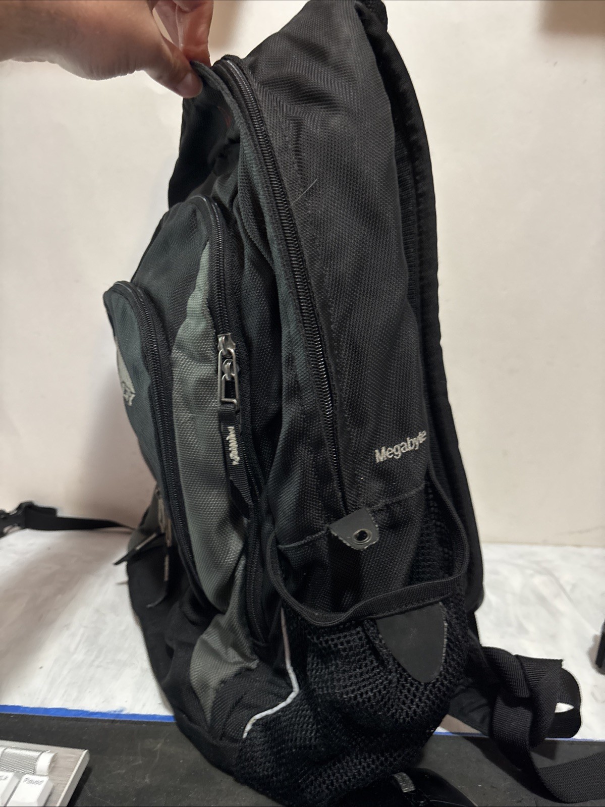 Kelty Pack Hiking Trail Backpack Laptop Pocket 17” 2