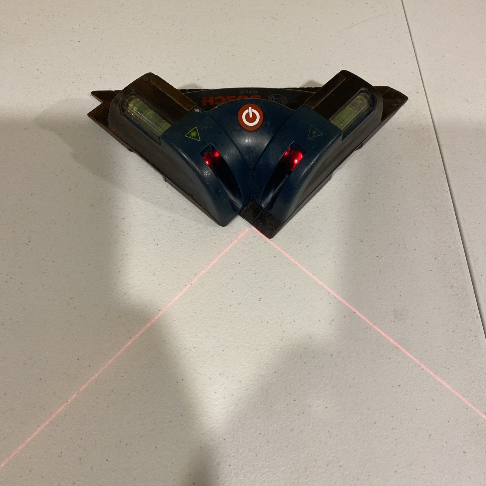 Used Bosch GTL2 Laser Level Square Range 30 Feet/10 Meters Lay Out Tool gallery