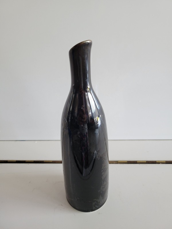 IRIDESCENT BLACK BUD VASE SOLID DESIGN SLANTED MOUTH 9 INCHES gallery