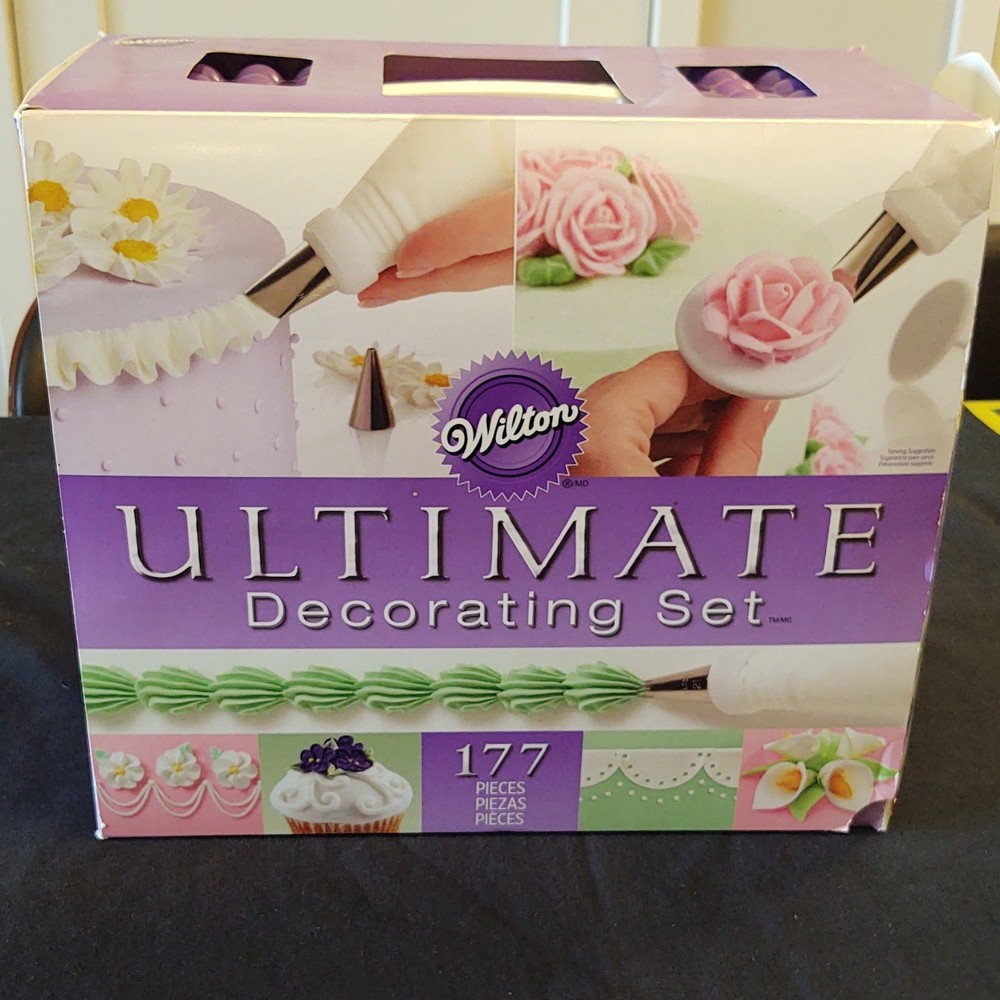 Wilton Ultimate Decorating Set Cake Decorating Kit w/ Organizer Case 177pc