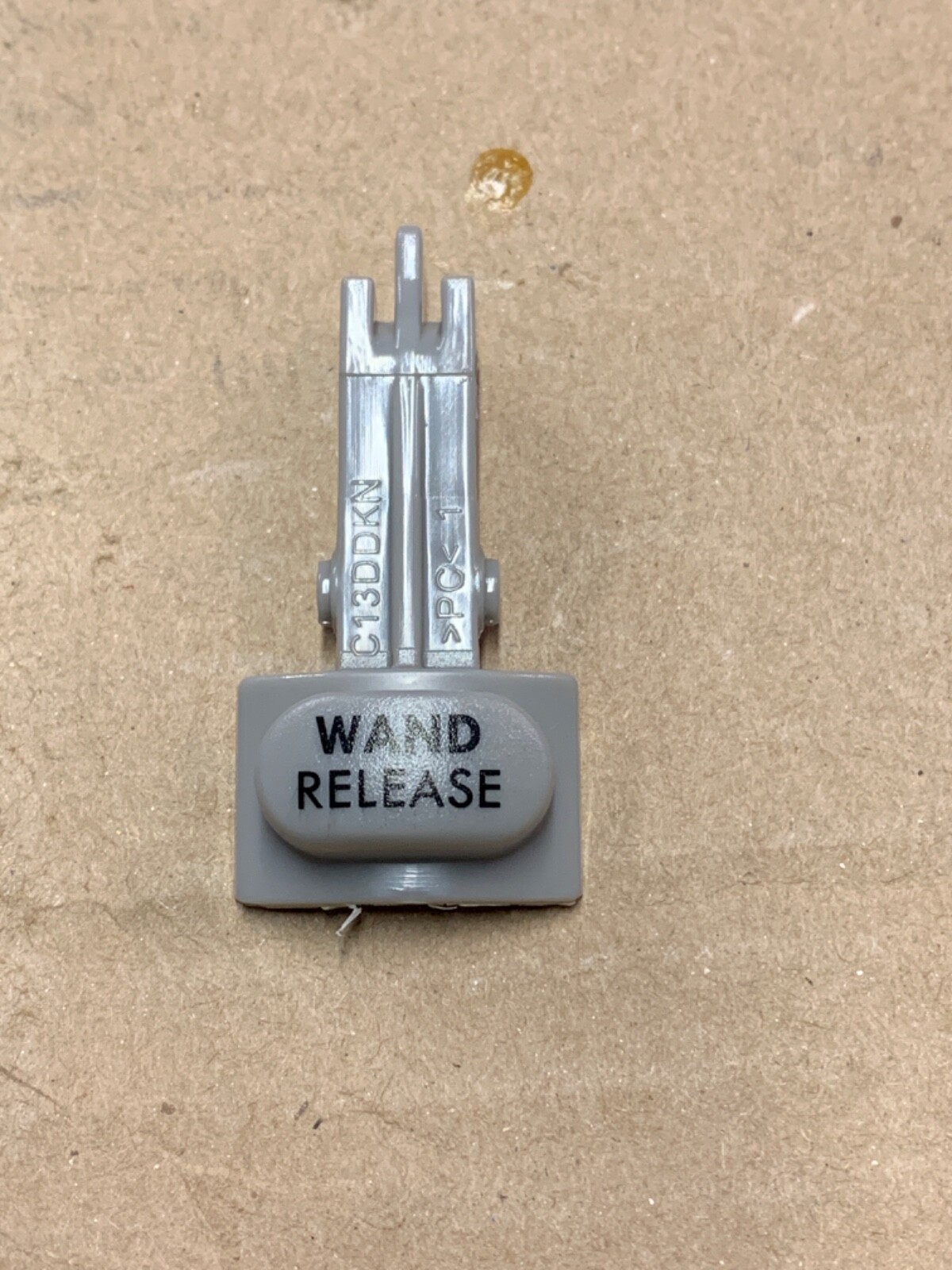 Kenmore Elite PowerMate KC13DDKNZMUH KC13DDKNZMUQ Vacuum Wand Button Clip gallery