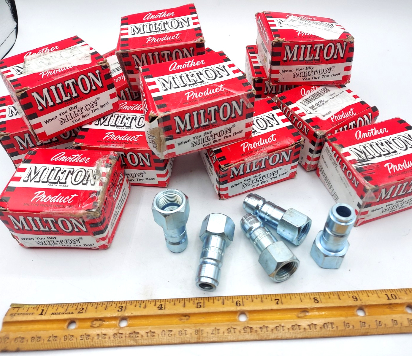 Milton 3/8" FNPT G-Style Plug Air Connector 1820 Female Plug NPT (Box of 5) gallery
