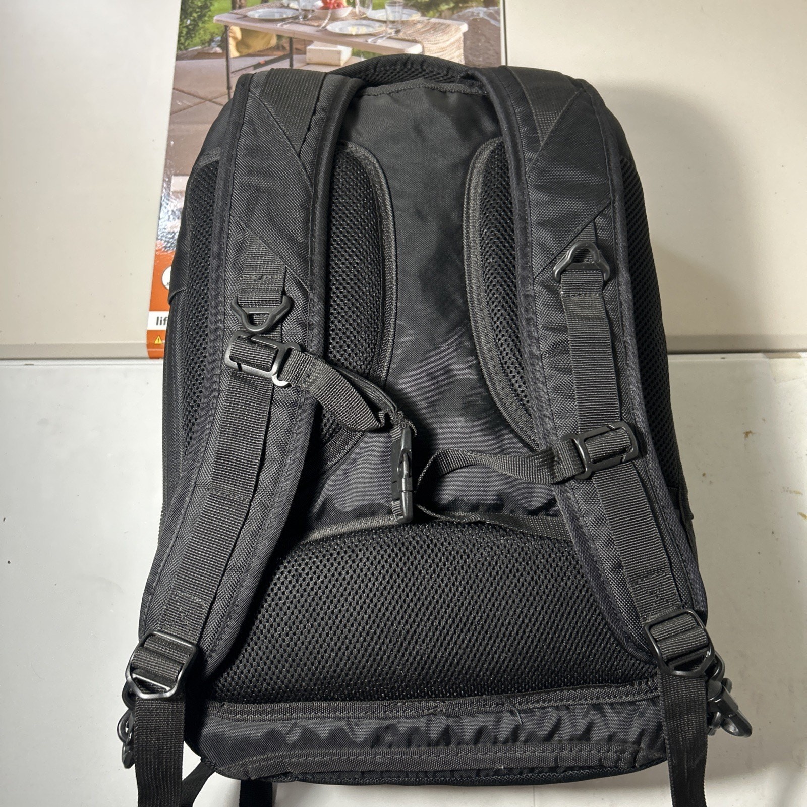 eBags TLS Pro Slim 2146 Model Laptop Backpack Black 15.5" + Cube Case Durable 2