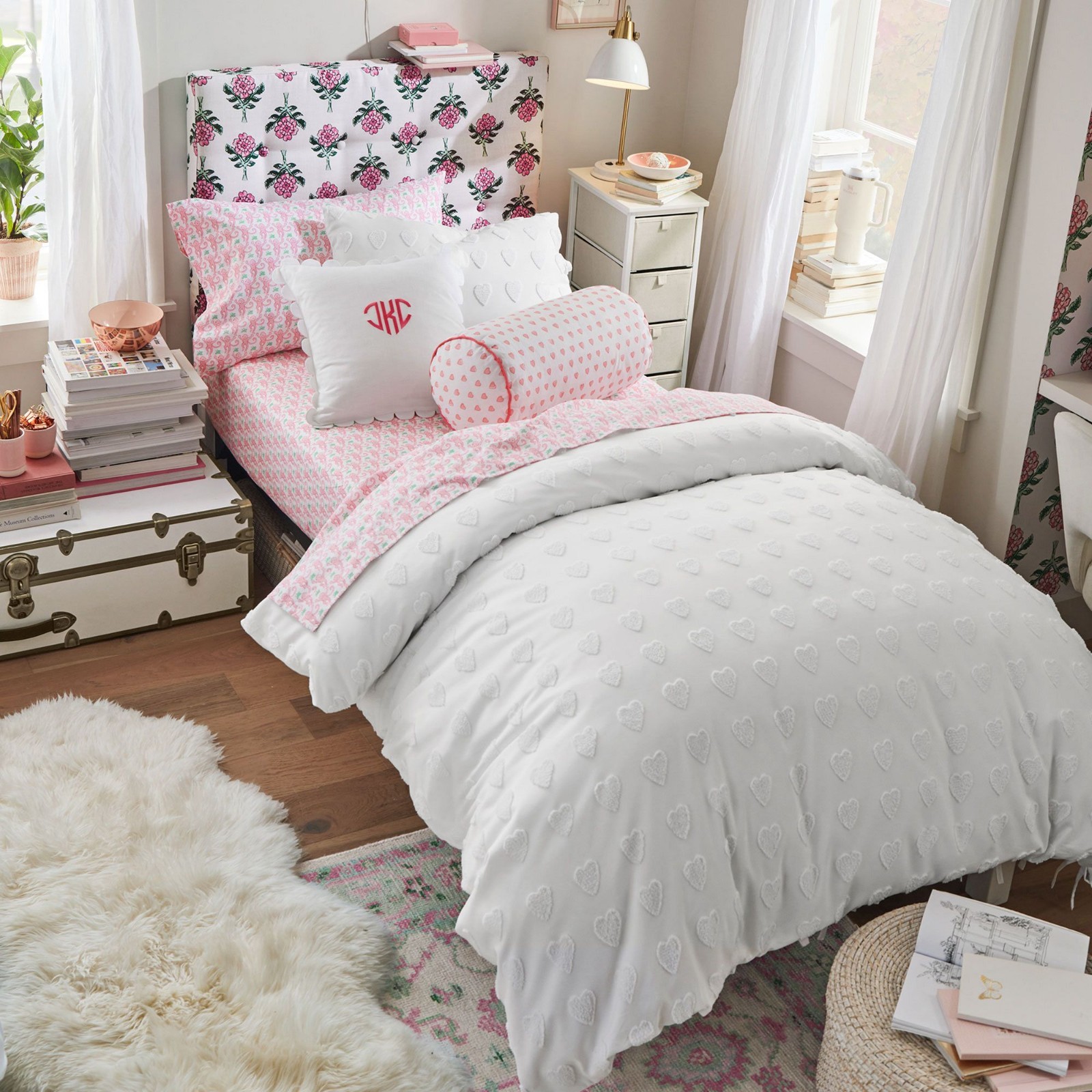 Best Seller Roller Rabbit Tufted Hearts Duvet Cover F/Q gallery