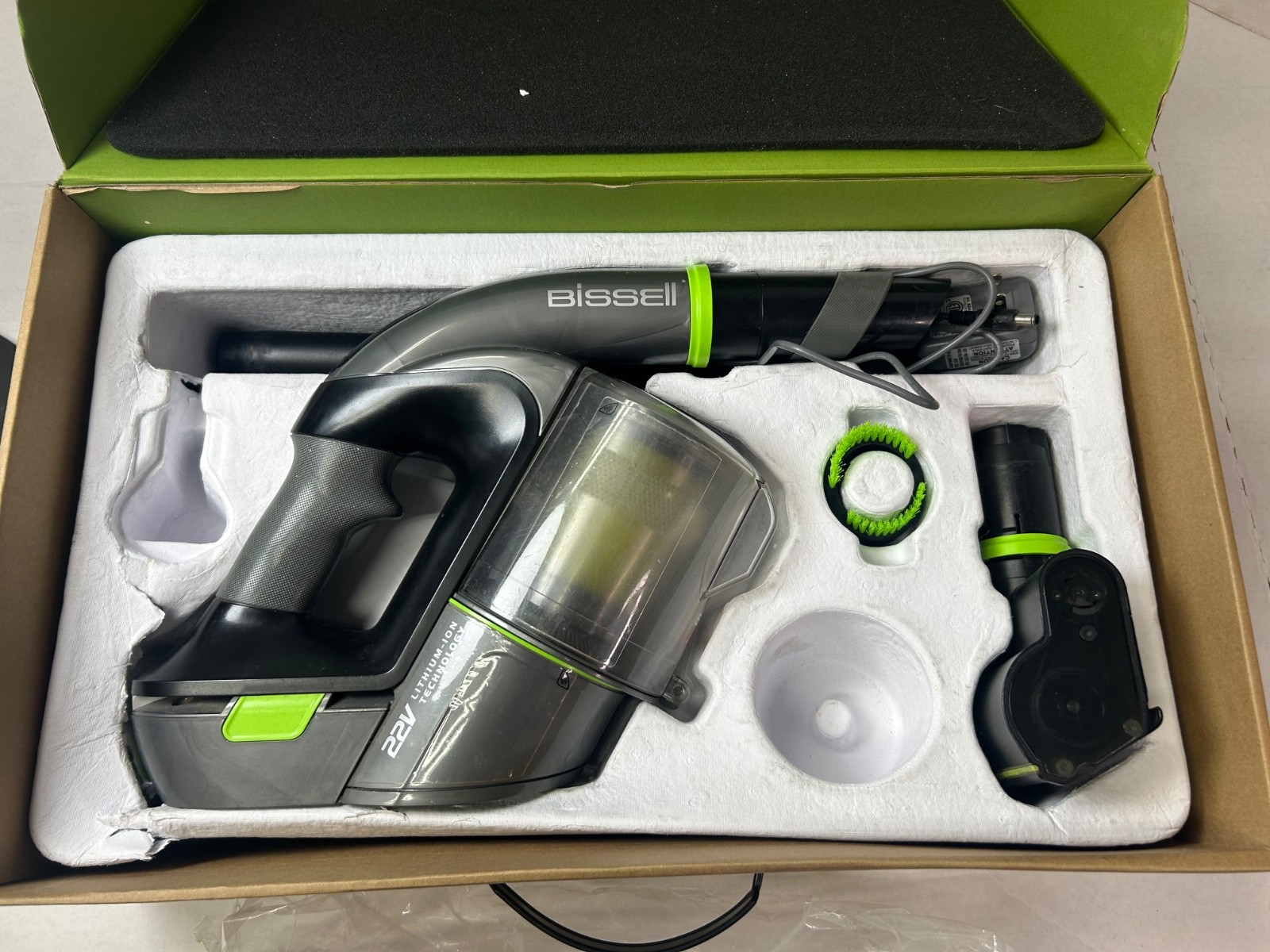 Multi Reach Cordless Vacuum BISSELL 22 Volt Lithium-Ion Technology Not charging gallery