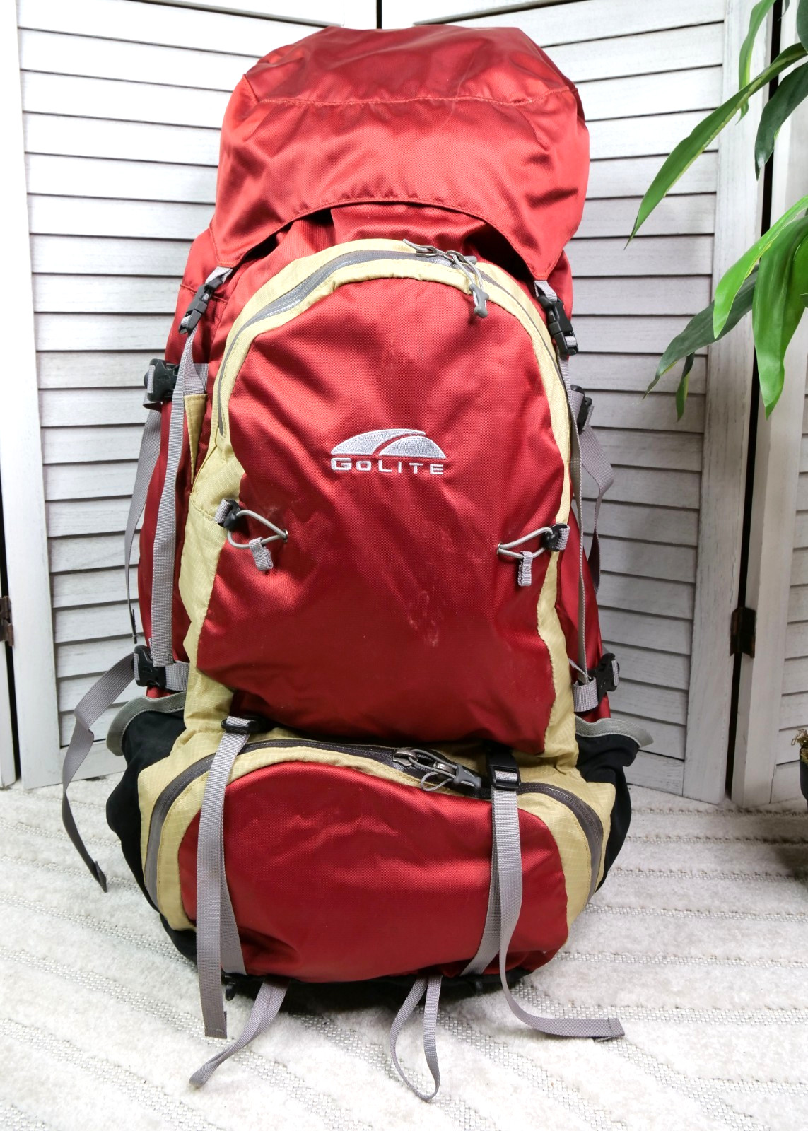 GoLite Odyssey Ultralight Internal Frame Backpack Red Tan Hiking Pack Medium