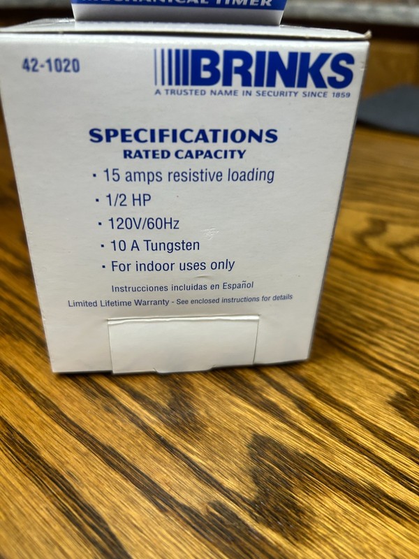 Two (2) Brinks 42-1020 Mechanical Timer Grounded Plug 120V For Indoor Use Only gallery