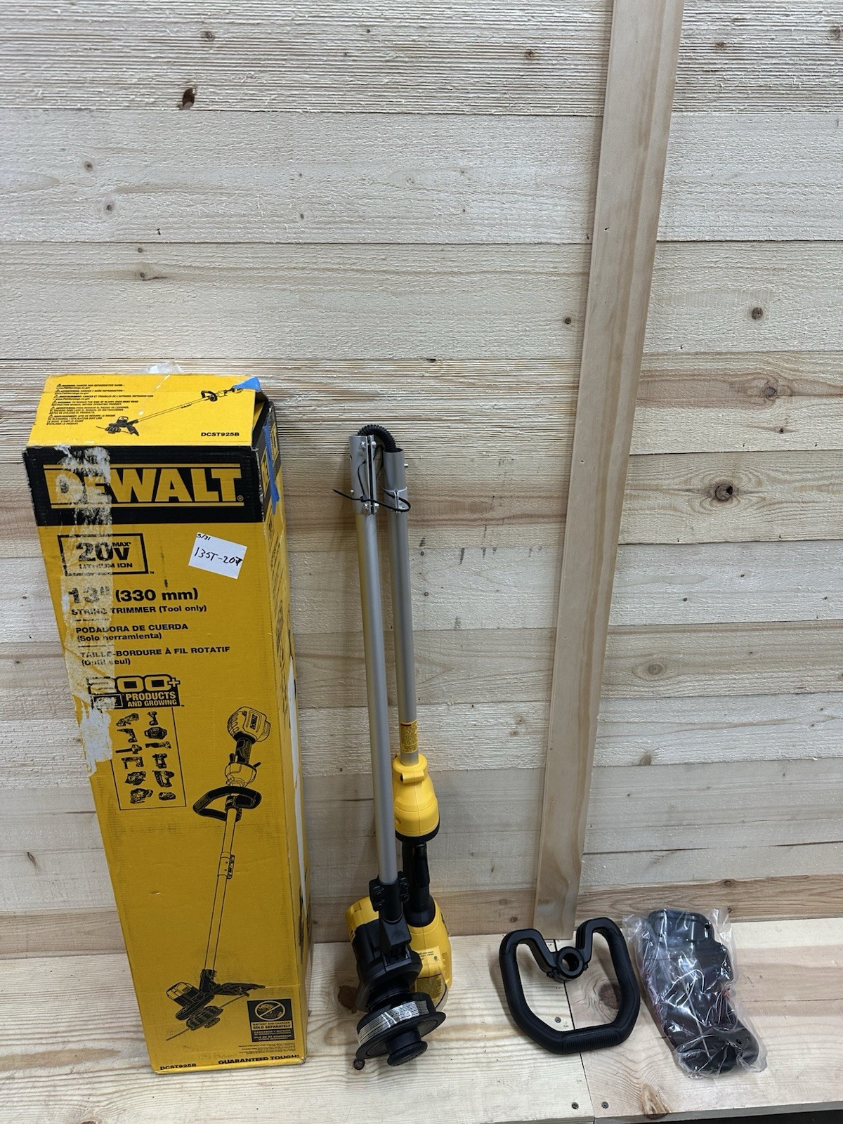 Dewalt DCST925B 20V MAX* 13 in. String Trimmer Tool Only (13ST-20T) Open Box gallery