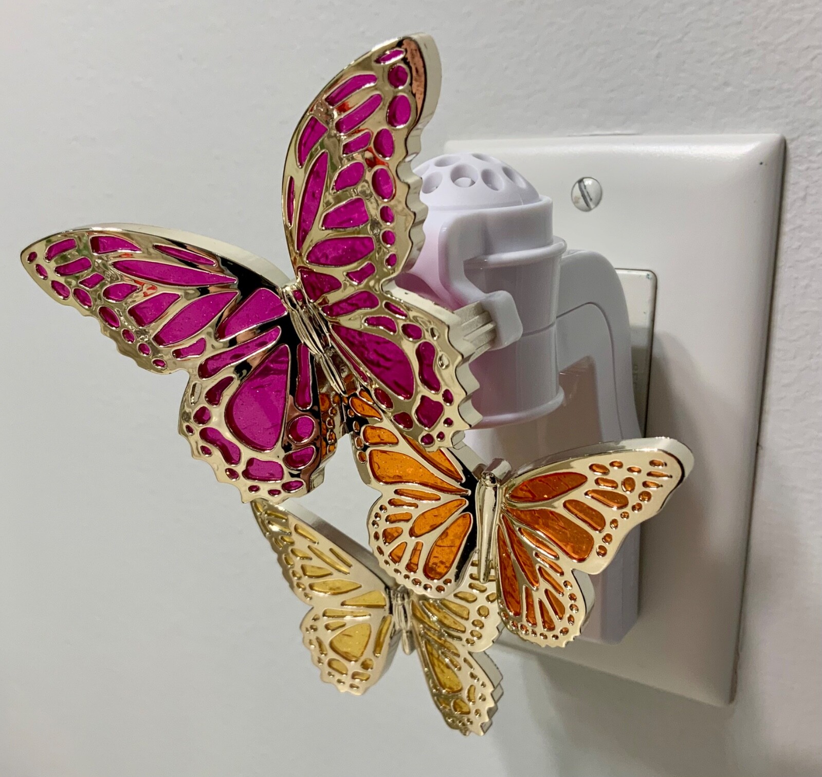 Colorful BUTTERFLY TRIO Wallflowers PLUG IN Bath & and Body Works gallery
