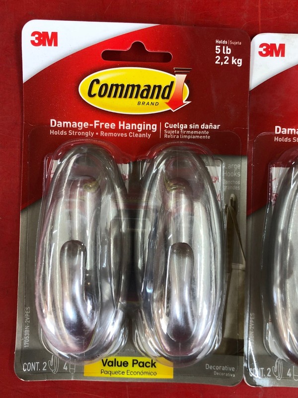 (4) PACK 3M 17053BN COMMAND DESIGNER LARGE HOOK HOLDS 5 lb. DECORATIVE SILVER gallery