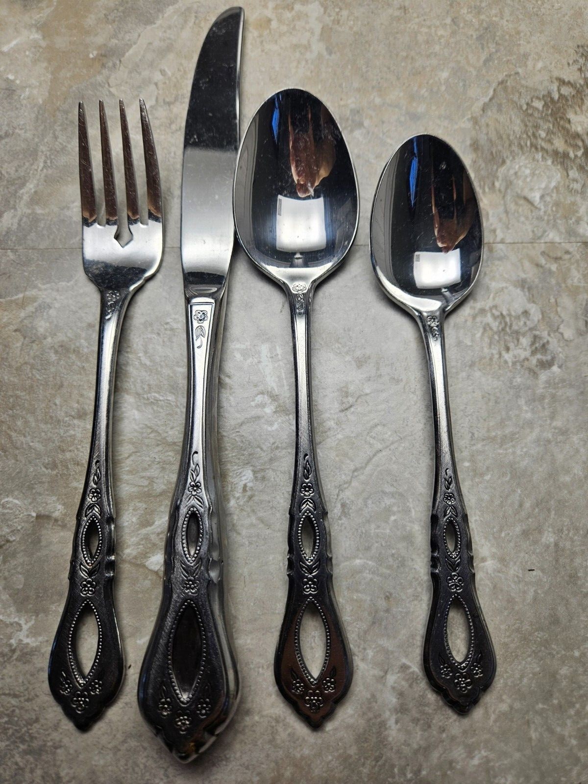 Schubert by Oneida Northland Stainless Flatware Smart Choice Knife, Fork, Spoon gallery
