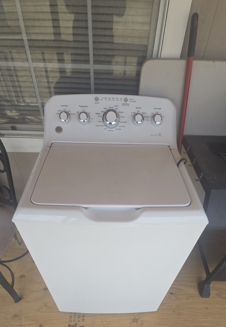 GE White Top-Loading Washing Machine, Electric, Freestanding/Side-by-Side gallery