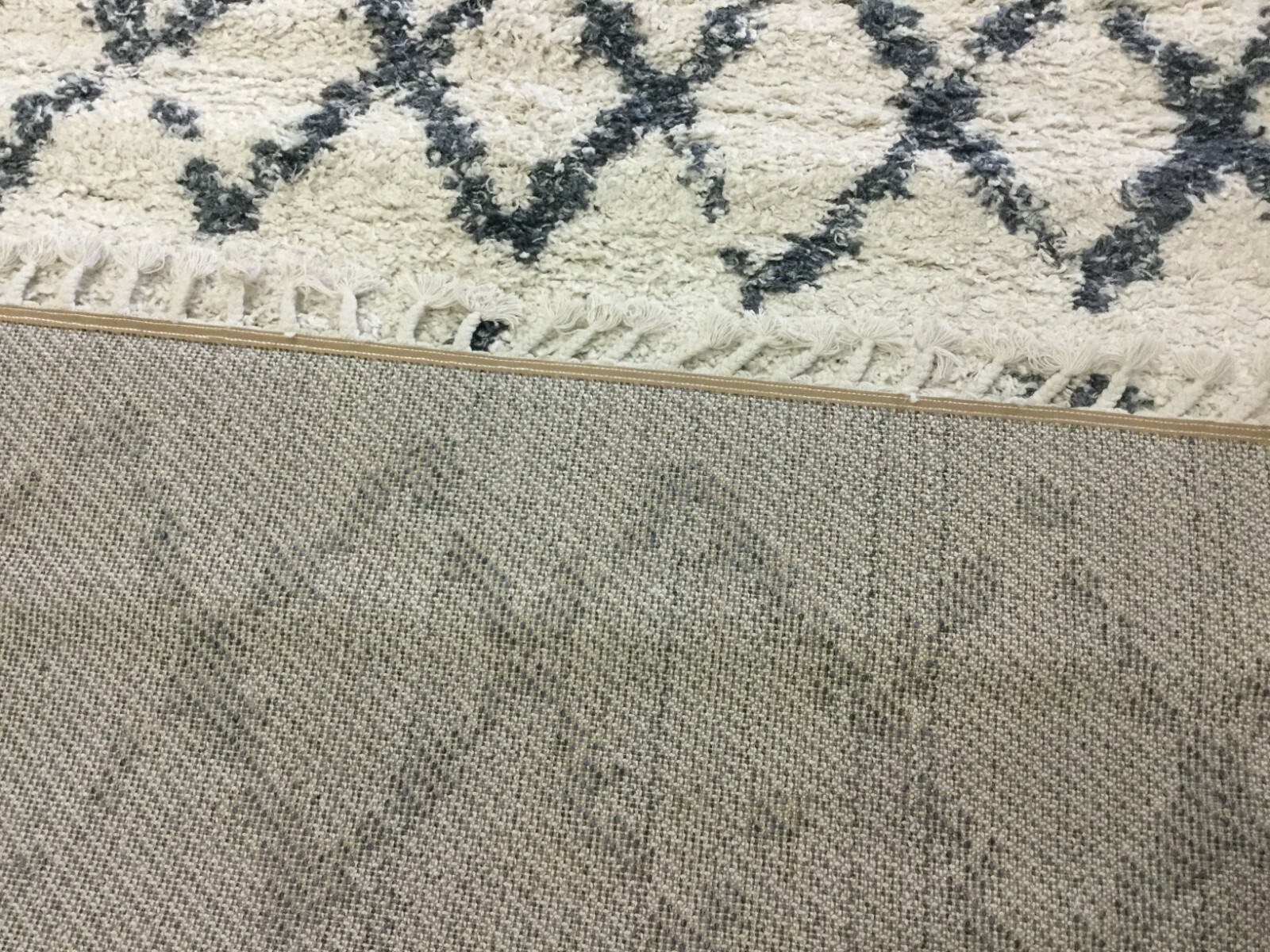 CREAM 6'-7" X 6'-7" Pulled Threads Rug Reduced Price 1172645823 PLX434A-7SQ gallery