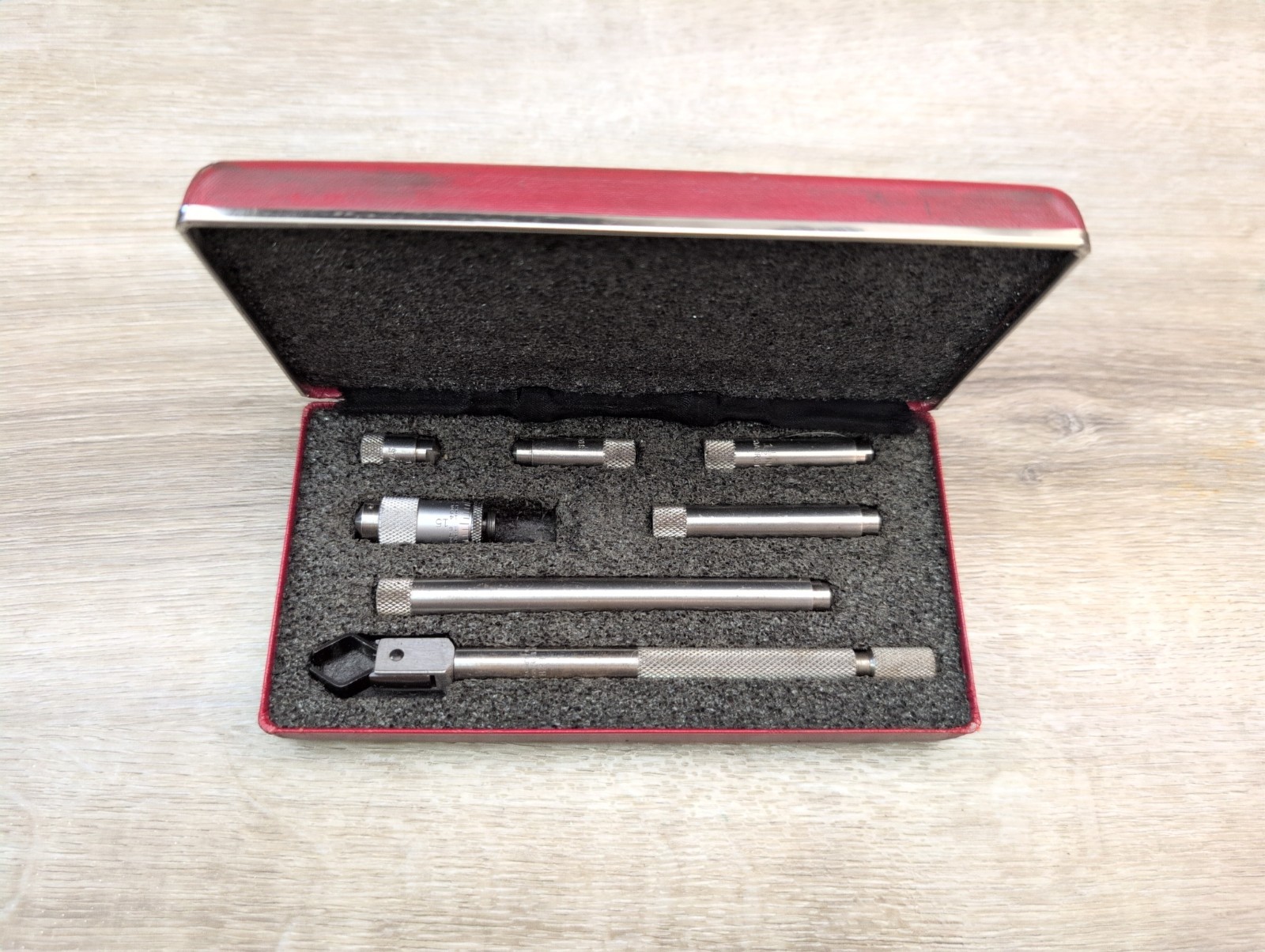 The L.S. Starrett No.823 Mechanical Inside Tubular Micrometer 1/2" - 4" gallery